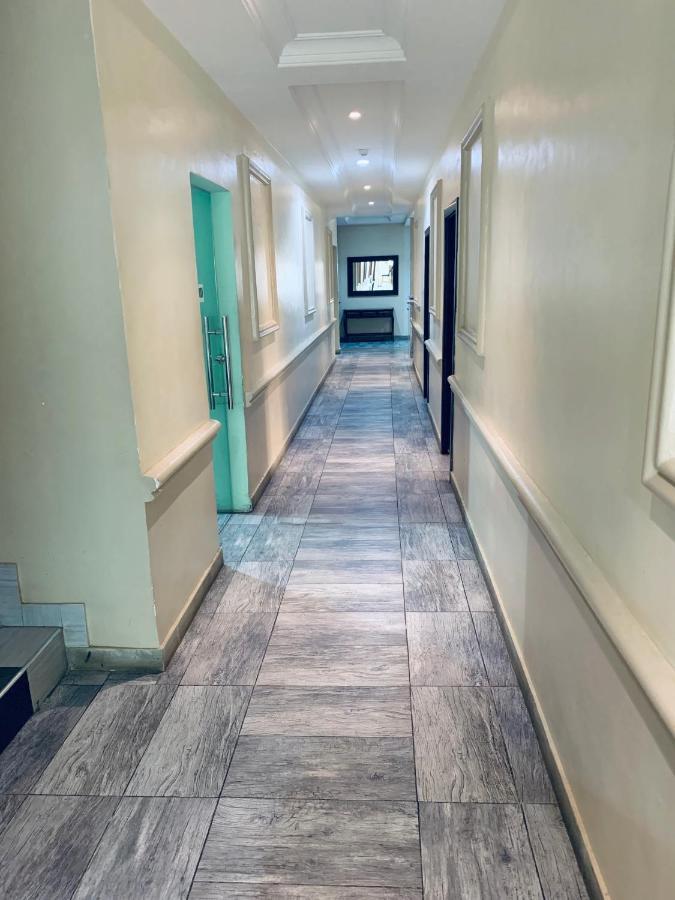 Msquare Hotel Gra Икеджа Екстериор снимка