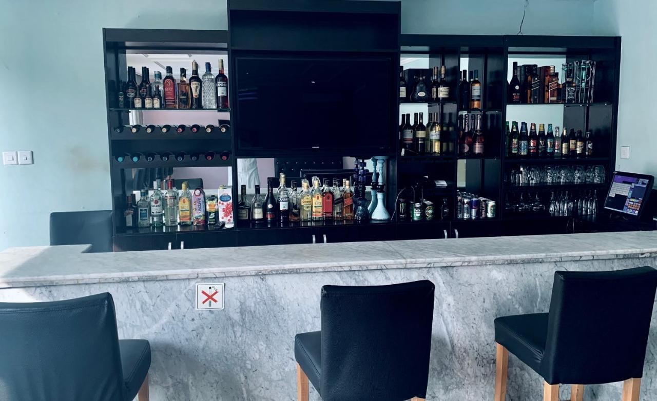Msquare Hotel Gra Икеджа Екстериор снимка